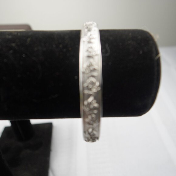 Carved Creations LifeMates Olive Branch Love Bangle Bracelet - Picture 6 of 13